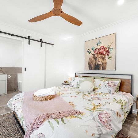 Little Sunshine - Private Acreage Guest Home Hervey Bay Exteriör bild